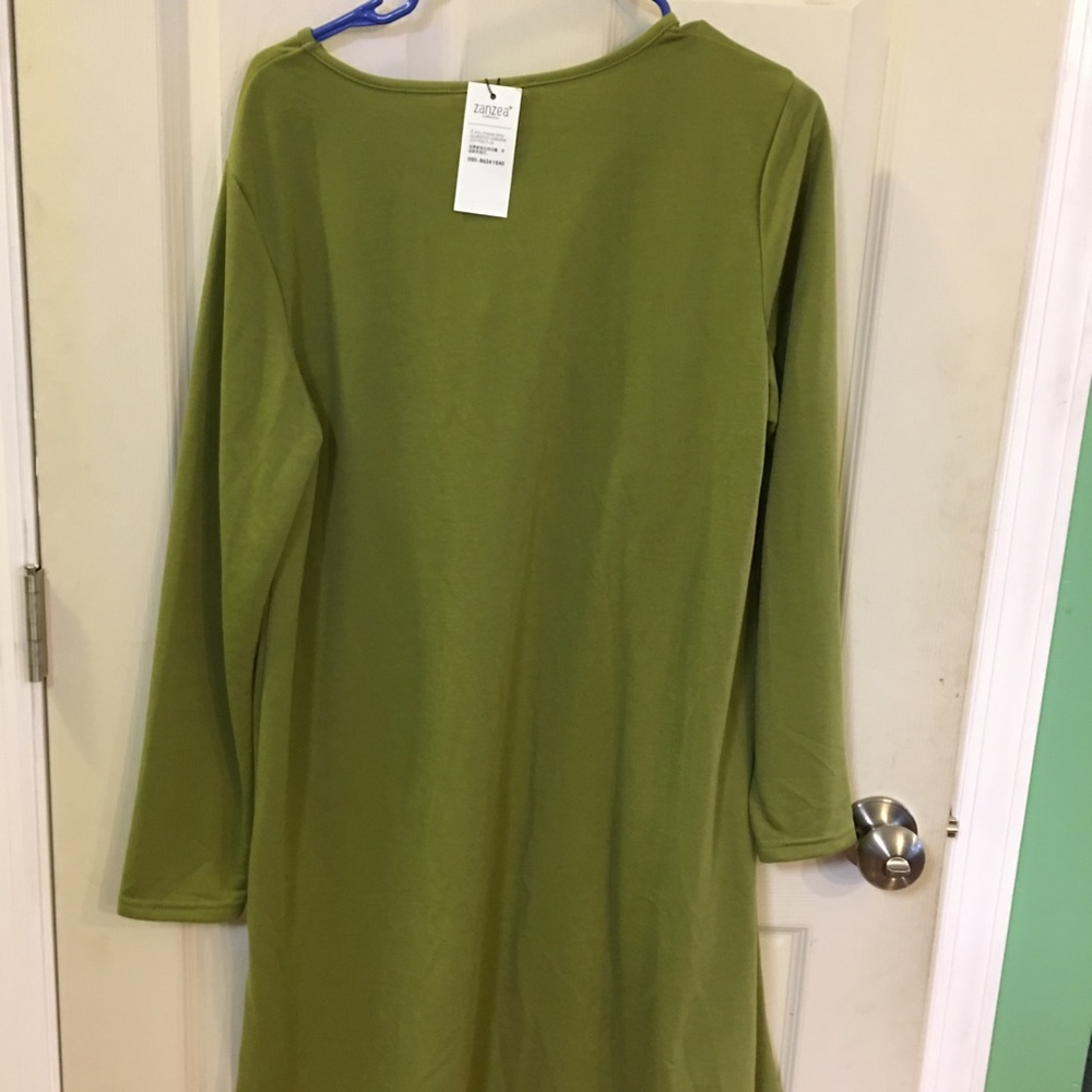 Green tunic - Picture 2 of 2